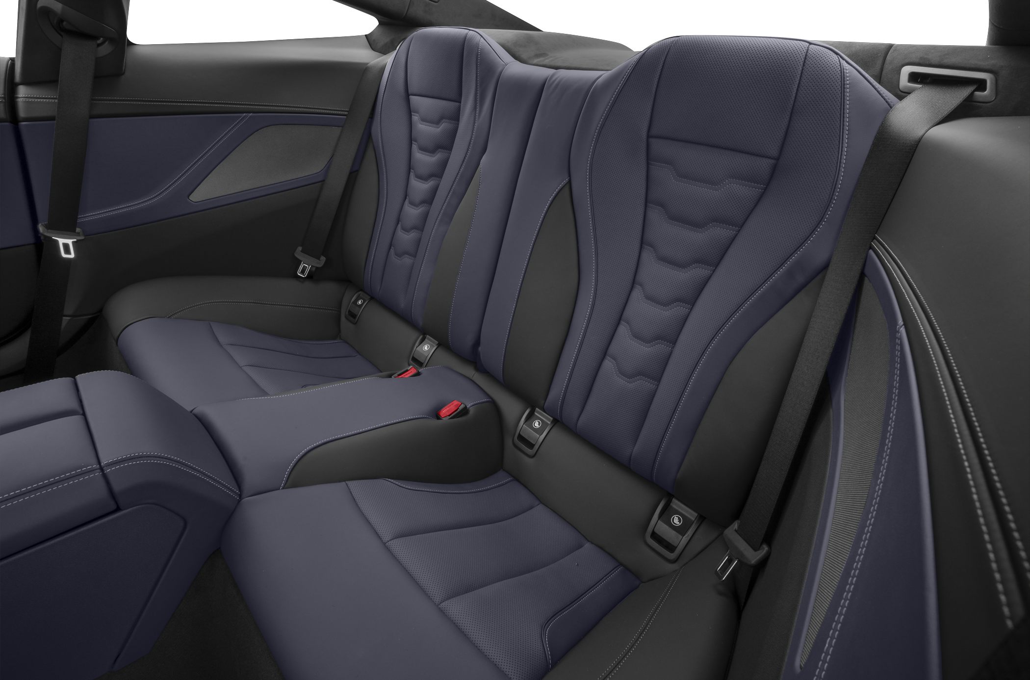 Luxury rear seats with premium leather and ergonomic design