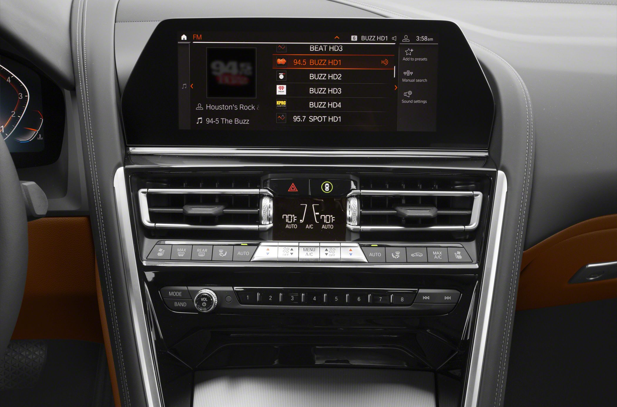 Digital climate control with dual-zone settings and infotainment display