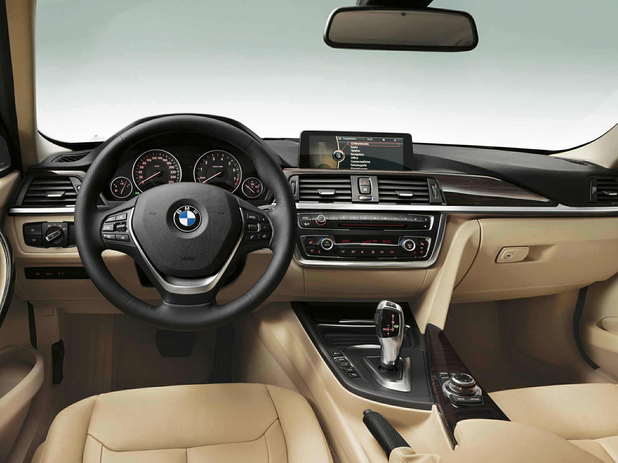 Dashboard, steering wheel, and center console interior features