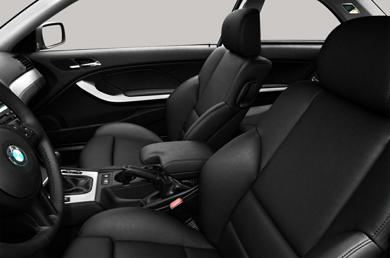 Leather seats and ergonomic interior design with manual gearshift