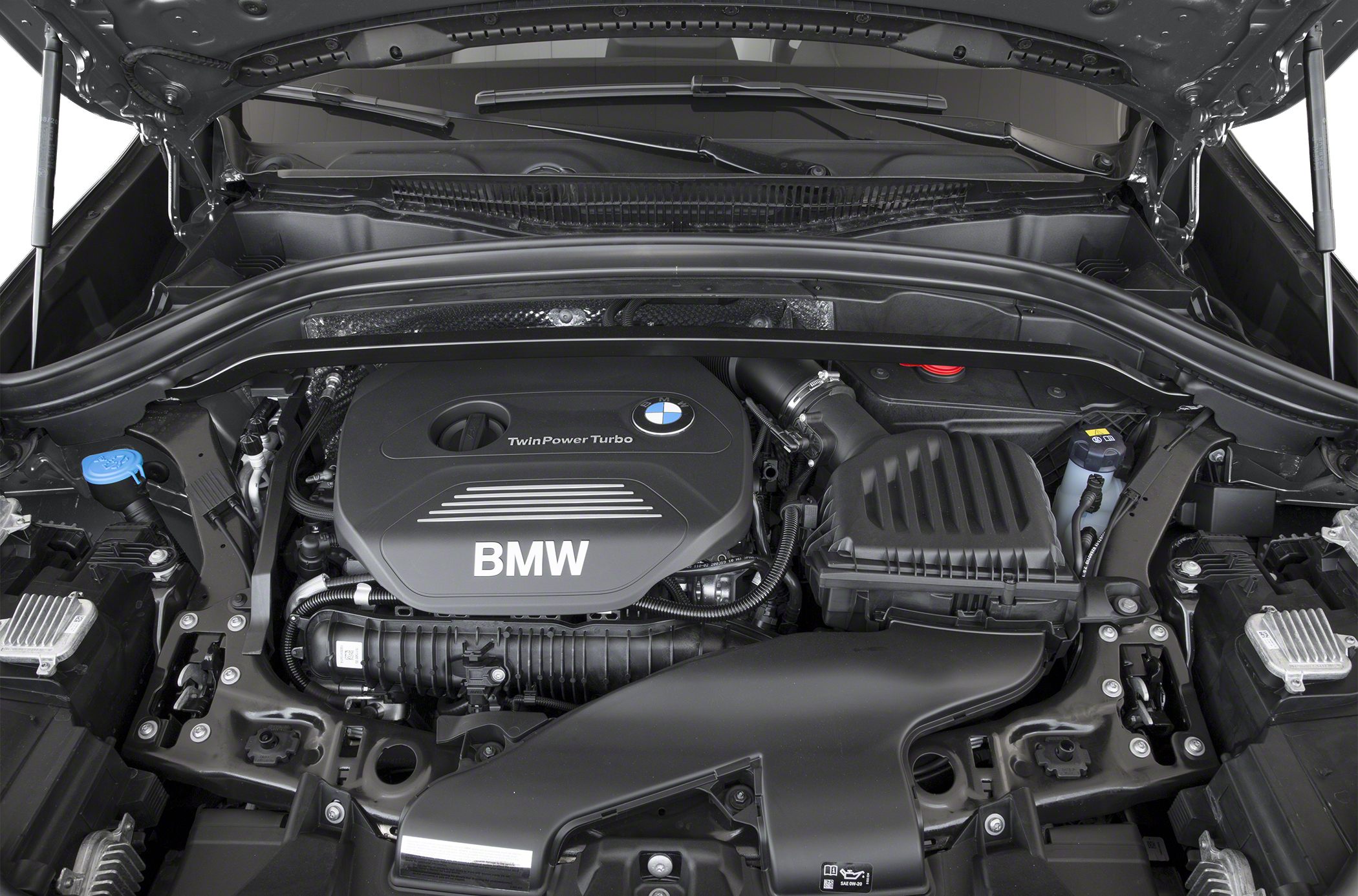 TwinPower Turbo engine and engine bay interior