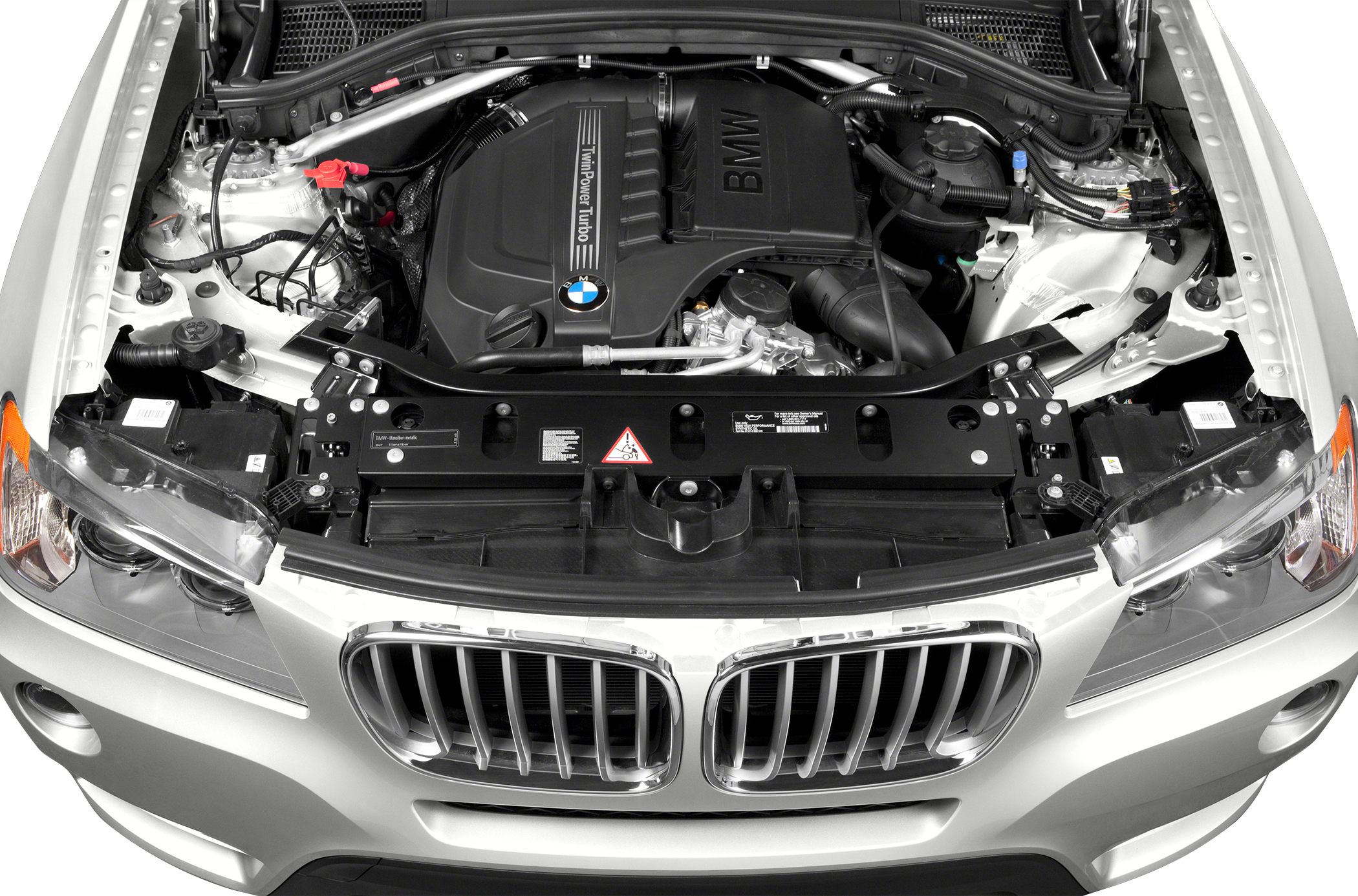 TwinPower Turbo engine bay view in SUV front end