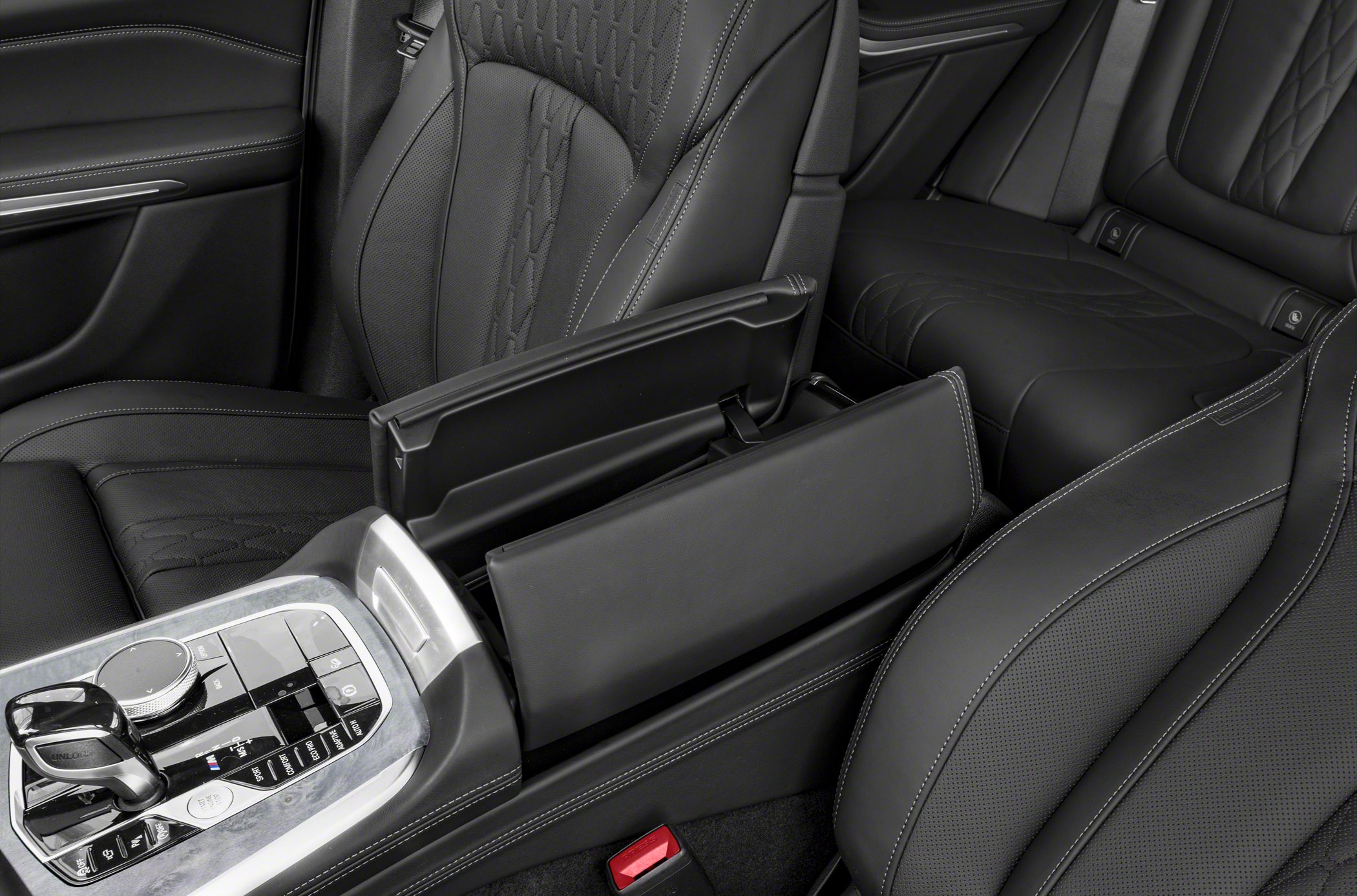 Luxury black leather seats and advanced center console controls