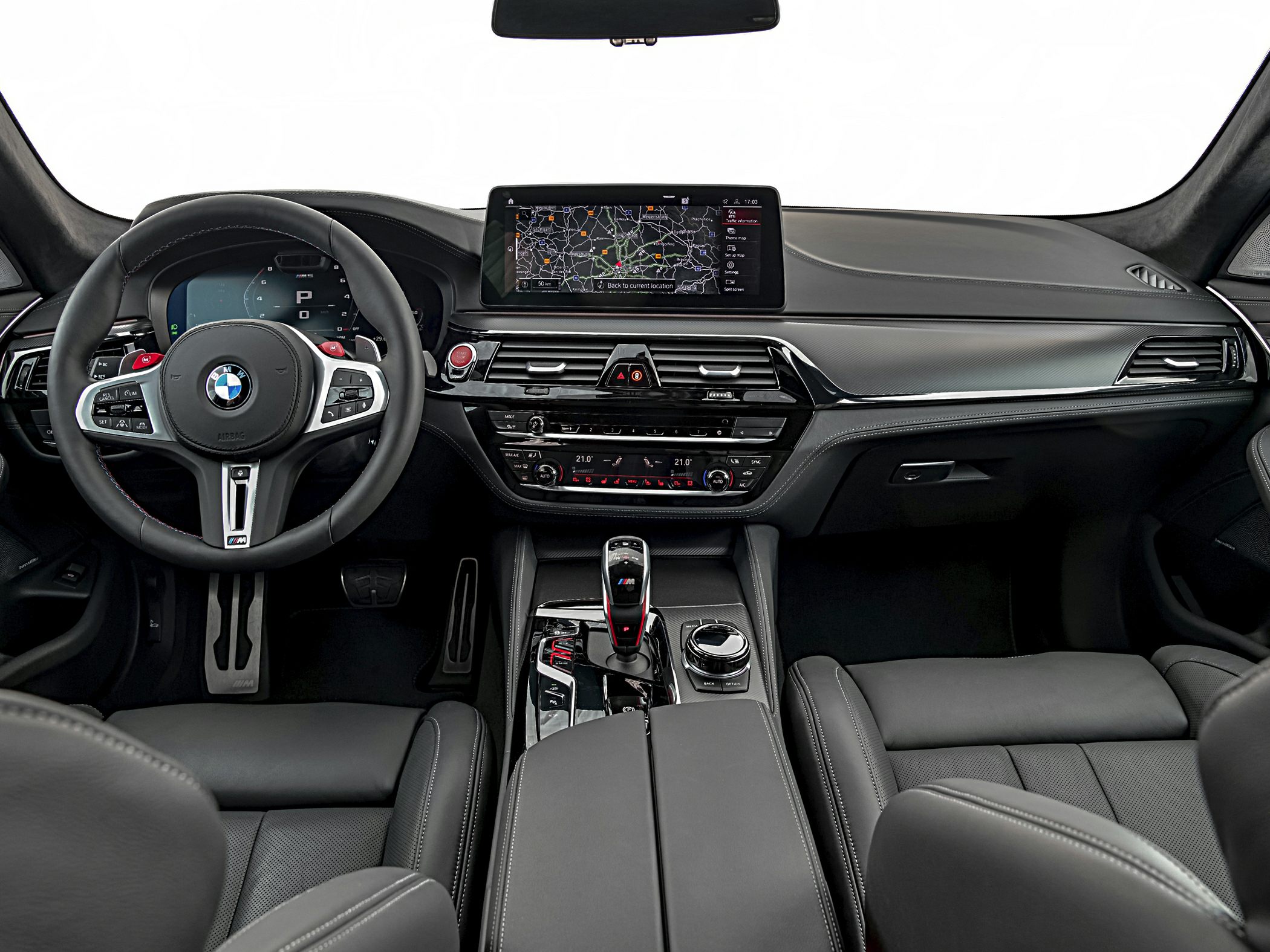 Digital instrument cluster and sporty steering wheel with high-tech center console