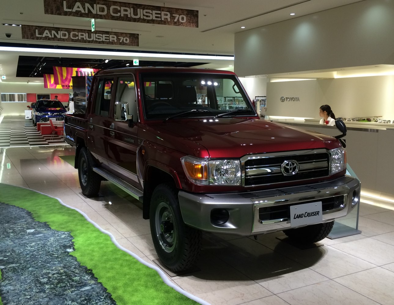 Double cab pickup with rugged design and utility features