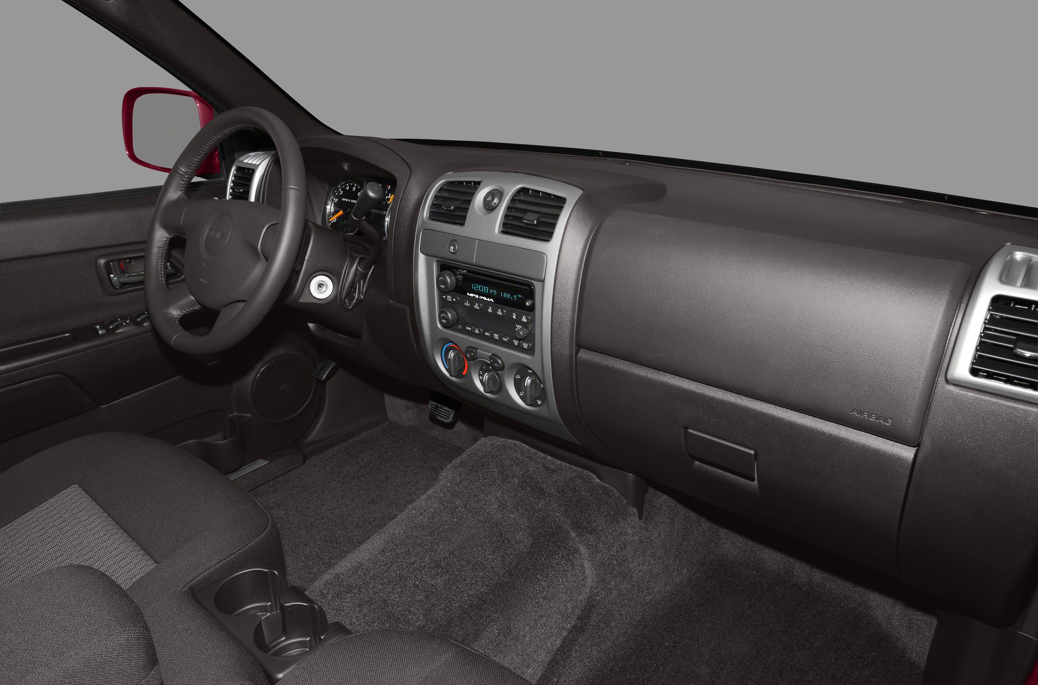 Dashboard, steering wheel, center console interior view