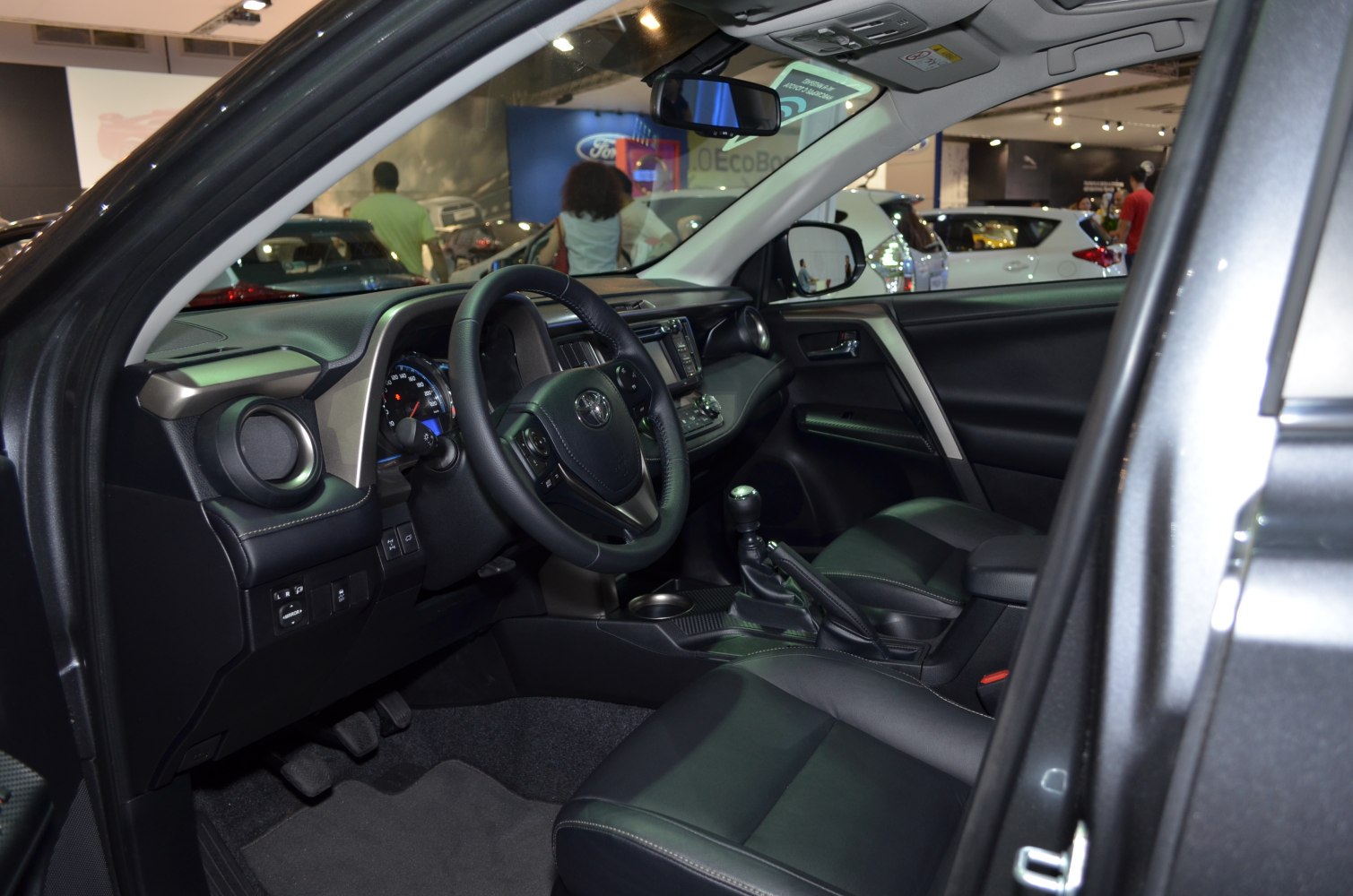 Dashboard and steering wheel with front seats interior