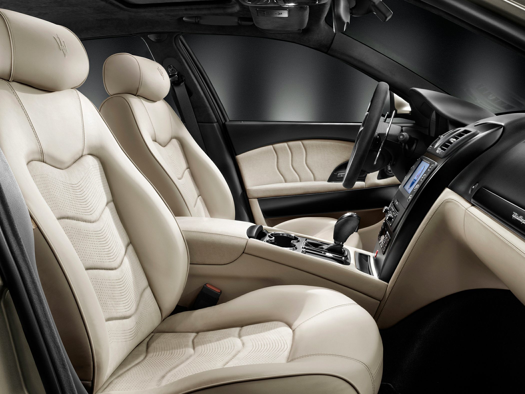 Beige leather luxury seats and refined interior design