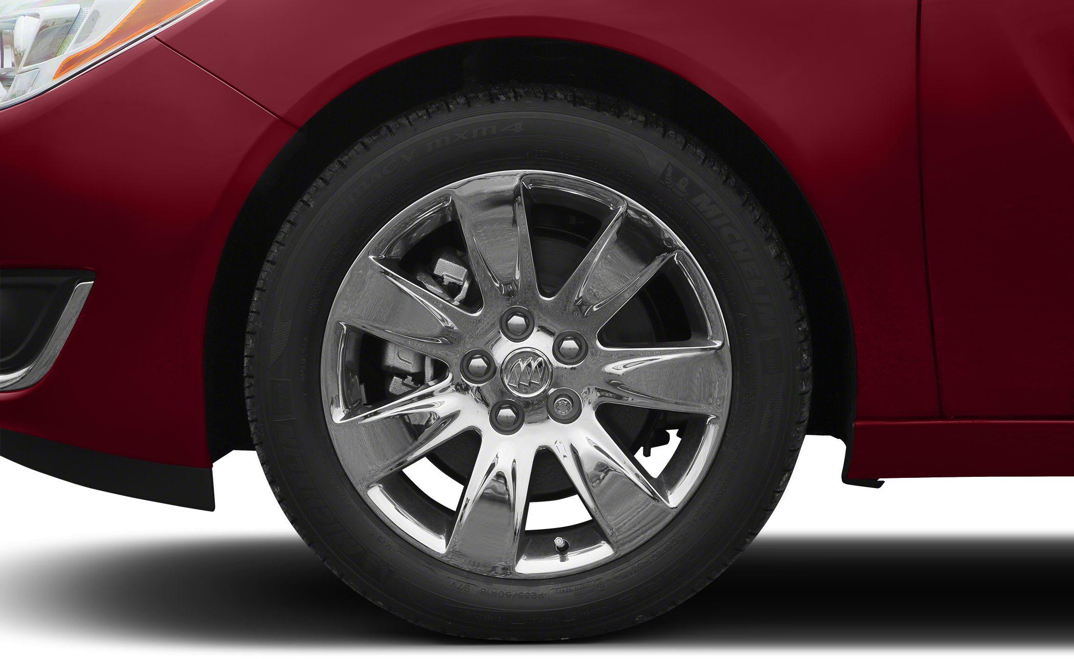 Chrome alloy wheel and Michelin tire close-up