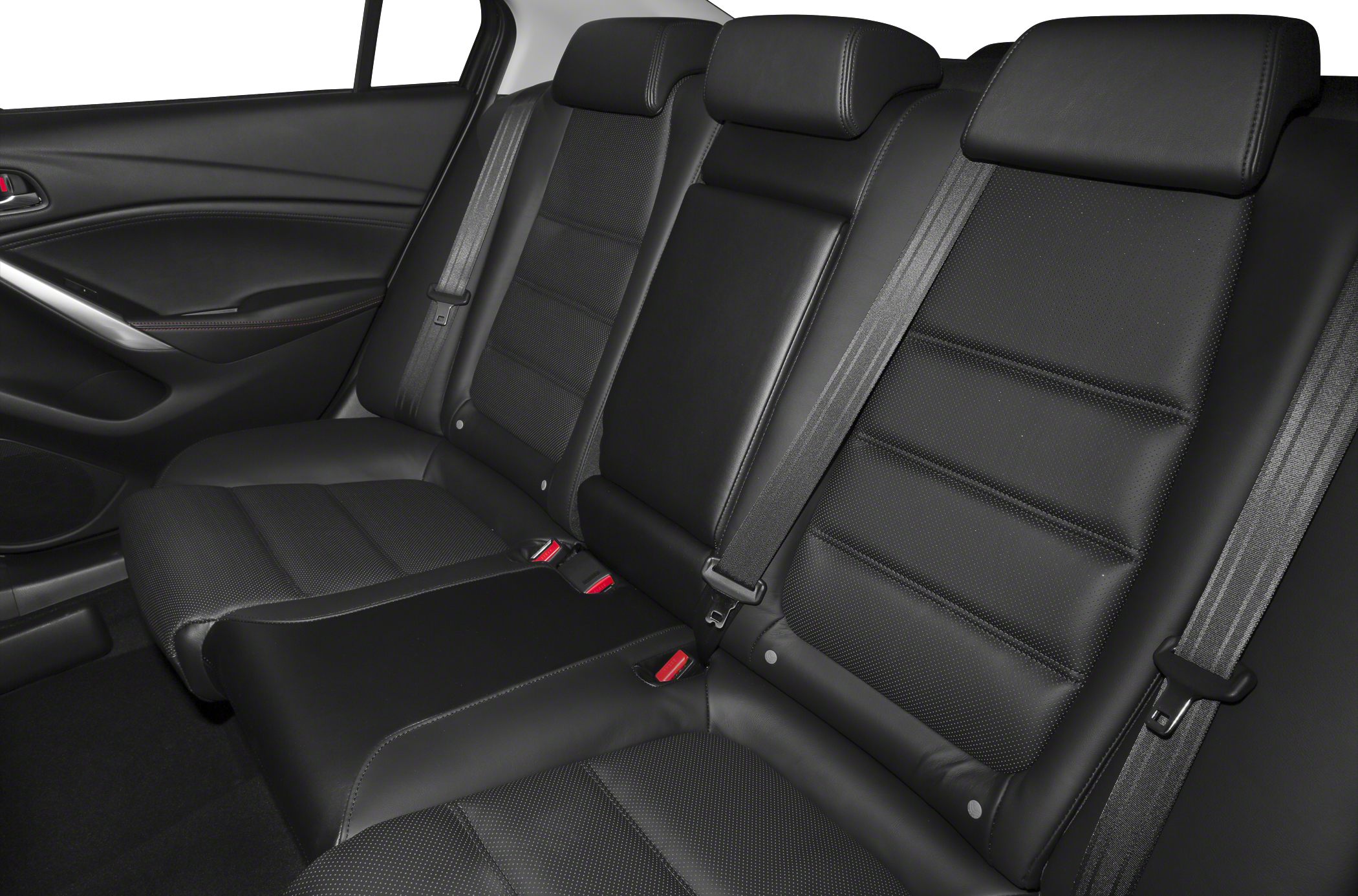 Black leather rear seats with headrests and seat belts