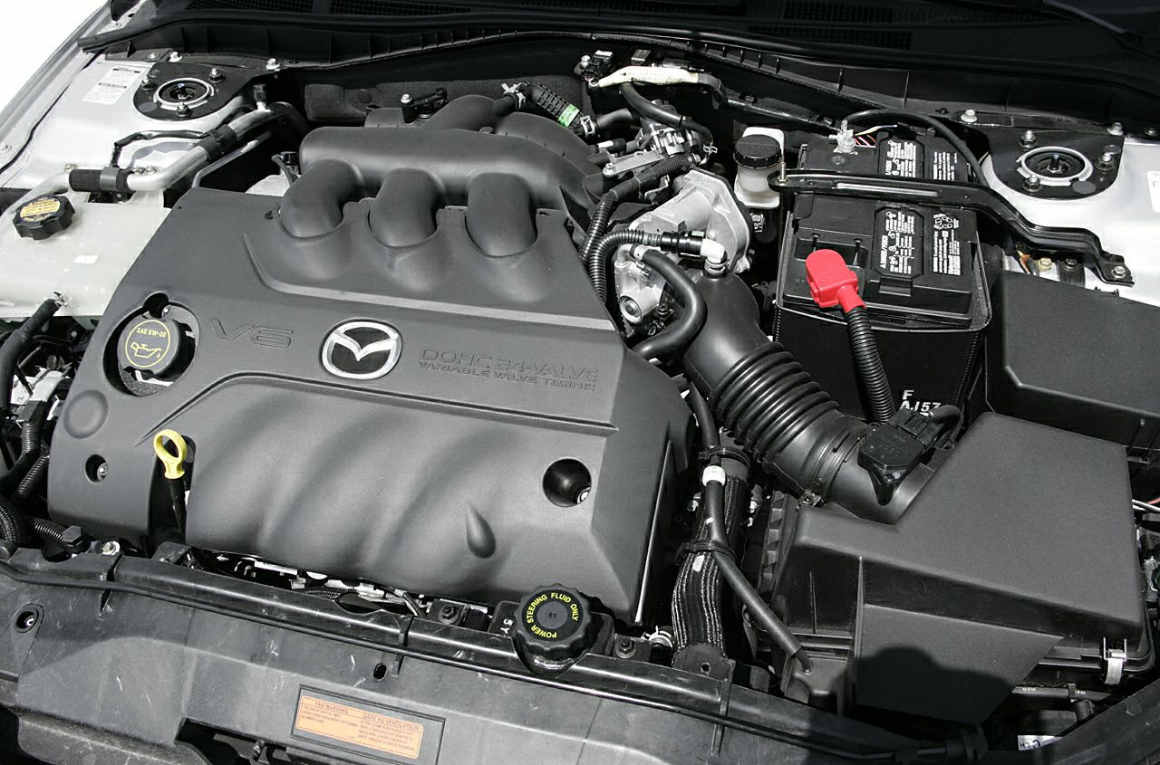 V6 DOHC 24-valve engine with variable valve timing in hatchback