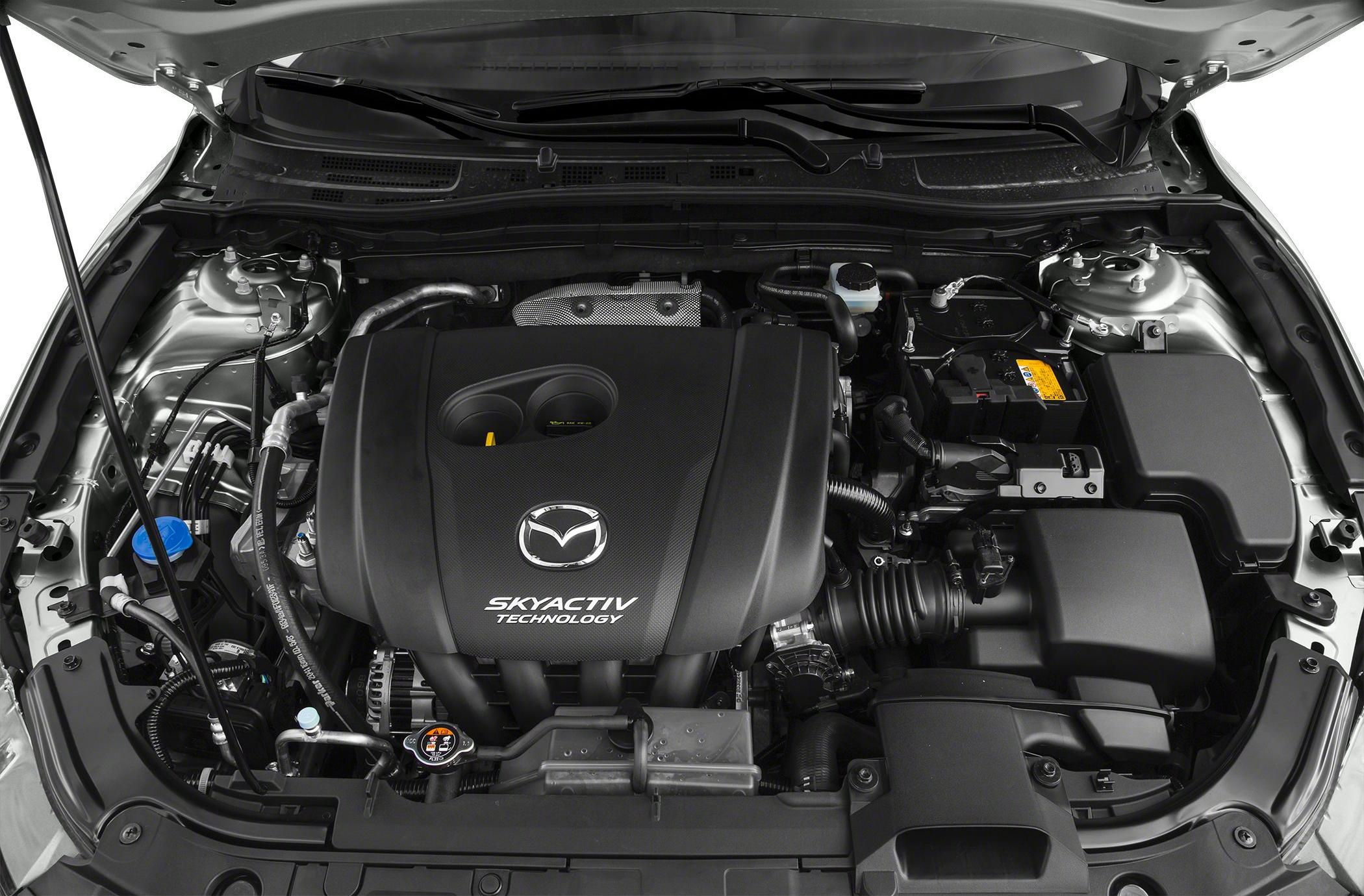 Engine bay with Mazda SKYACTIV Technology engine cover