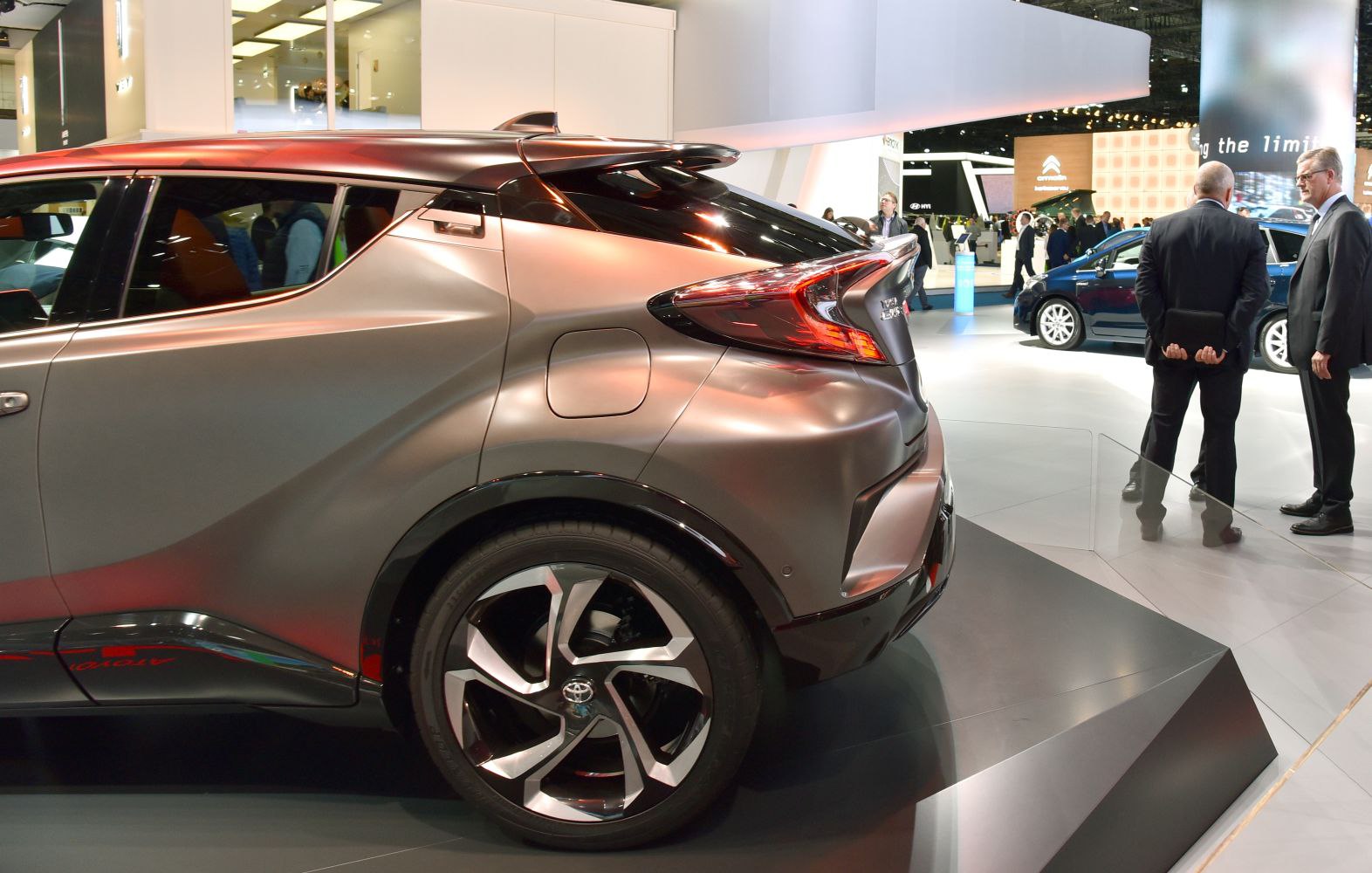 Rear section with unique taillight and alloy wheel design