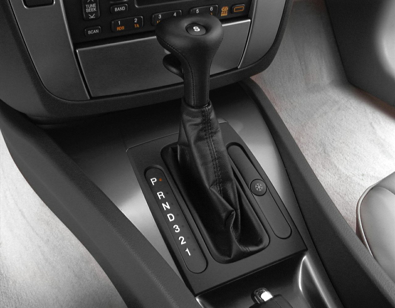 Close-up of automatic gear shift lever with PRND321 selector