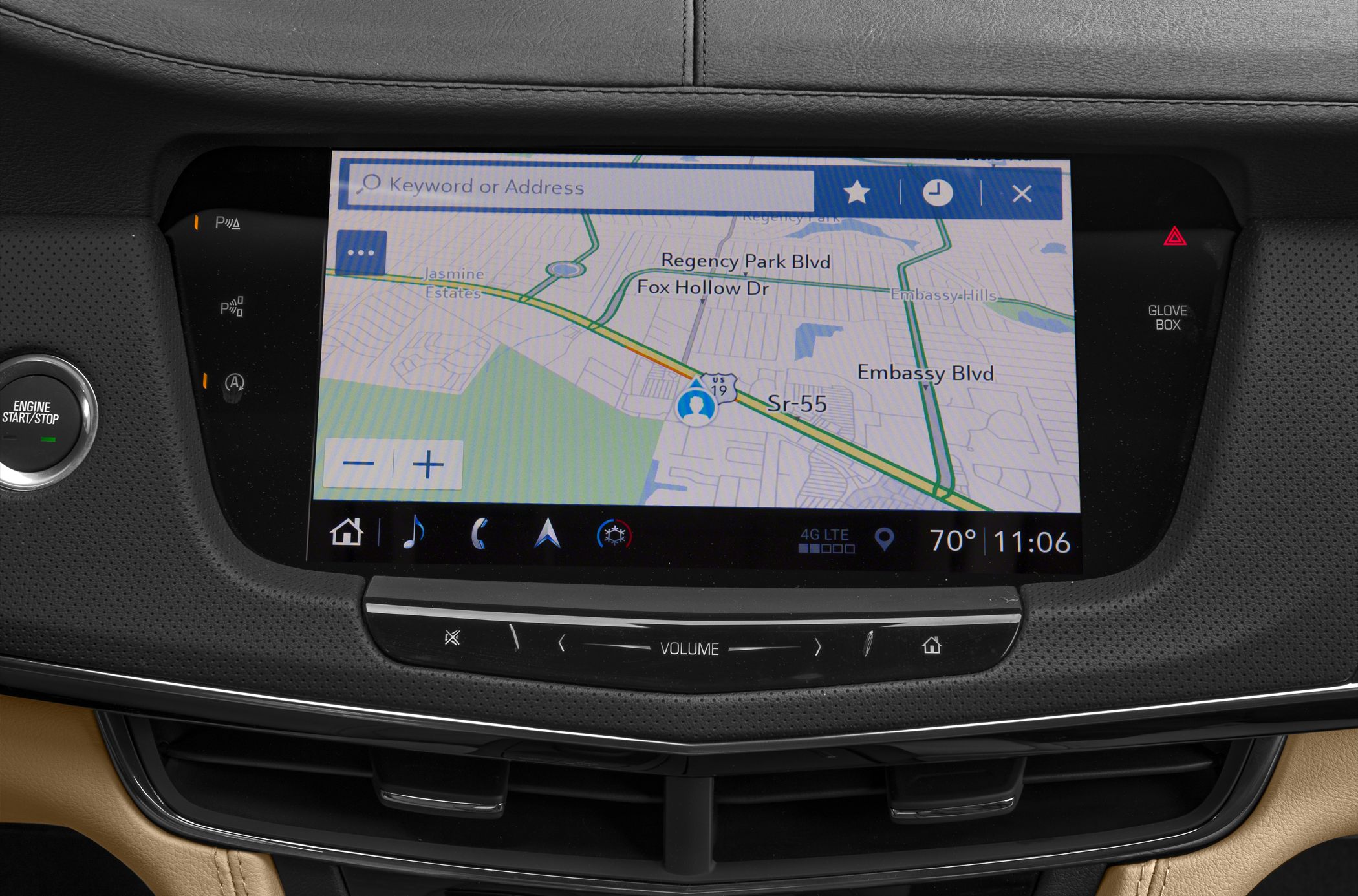 Infotainment touchscreen display with navigation map and multimedia controls