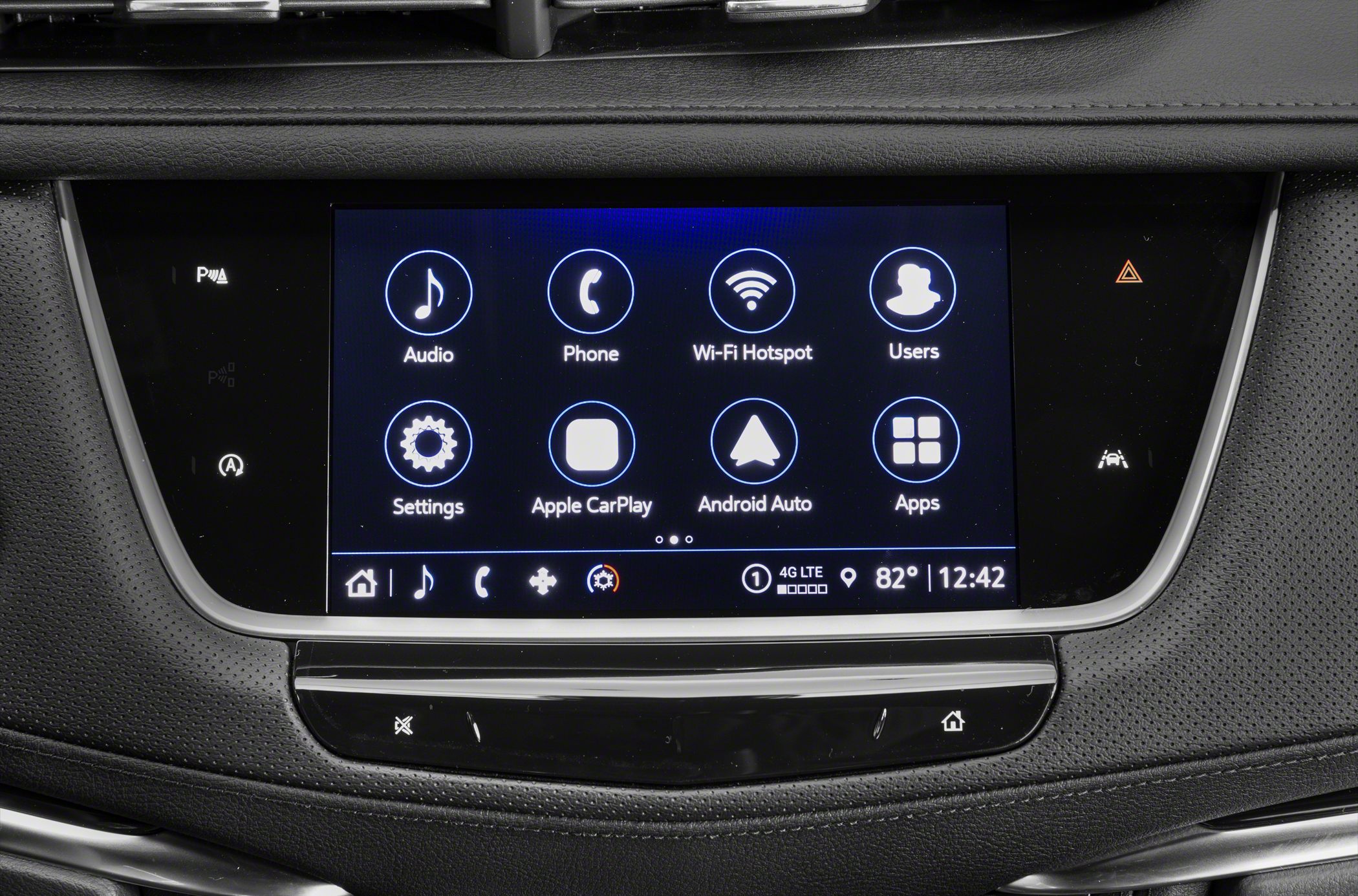 Infotainment touchscreen with audio, phone, Wi-Fi, Apple CarPlay, and Android Auto icons.
