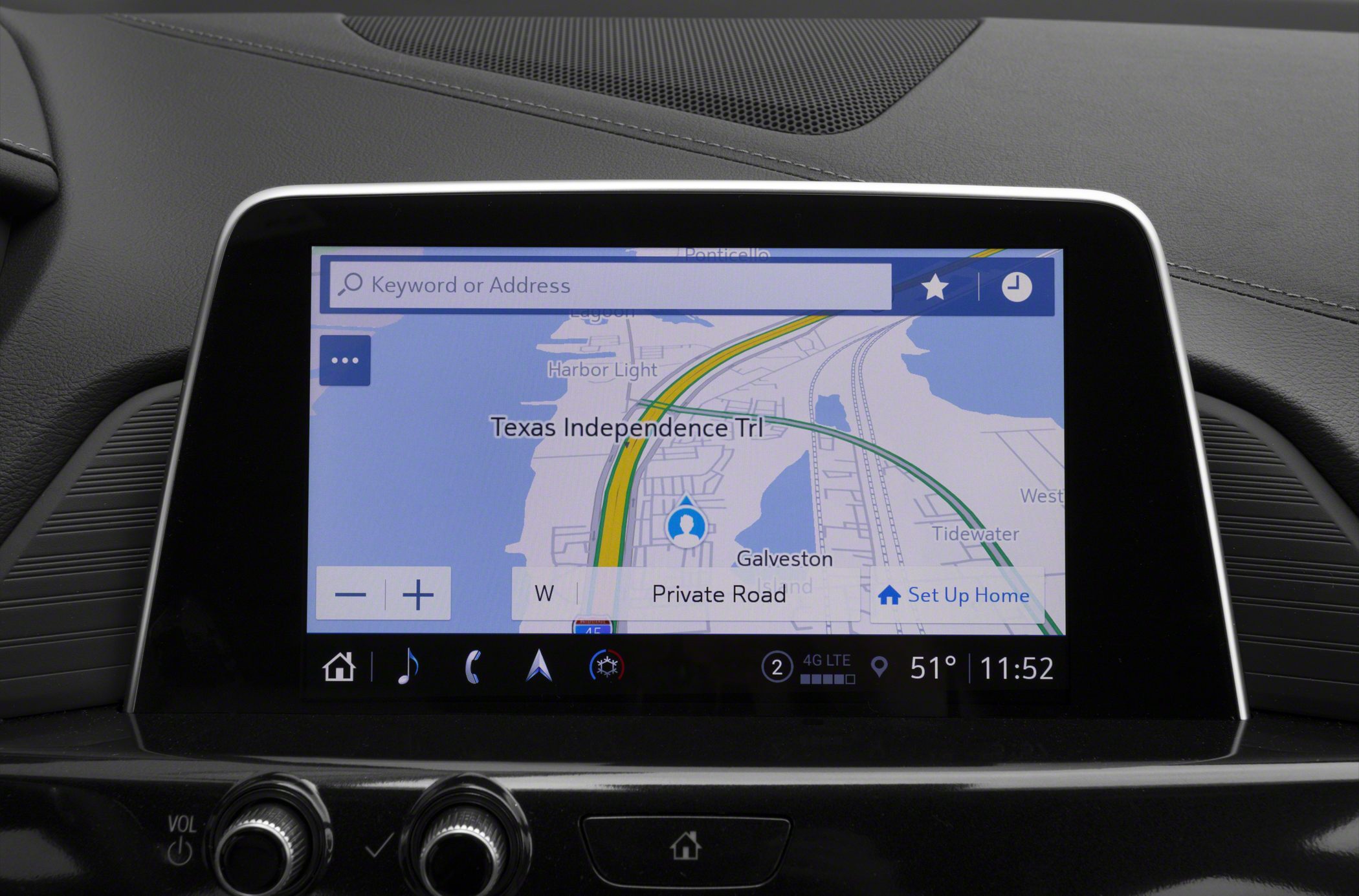 Touchscreen navigation display with multimedia control knobs
