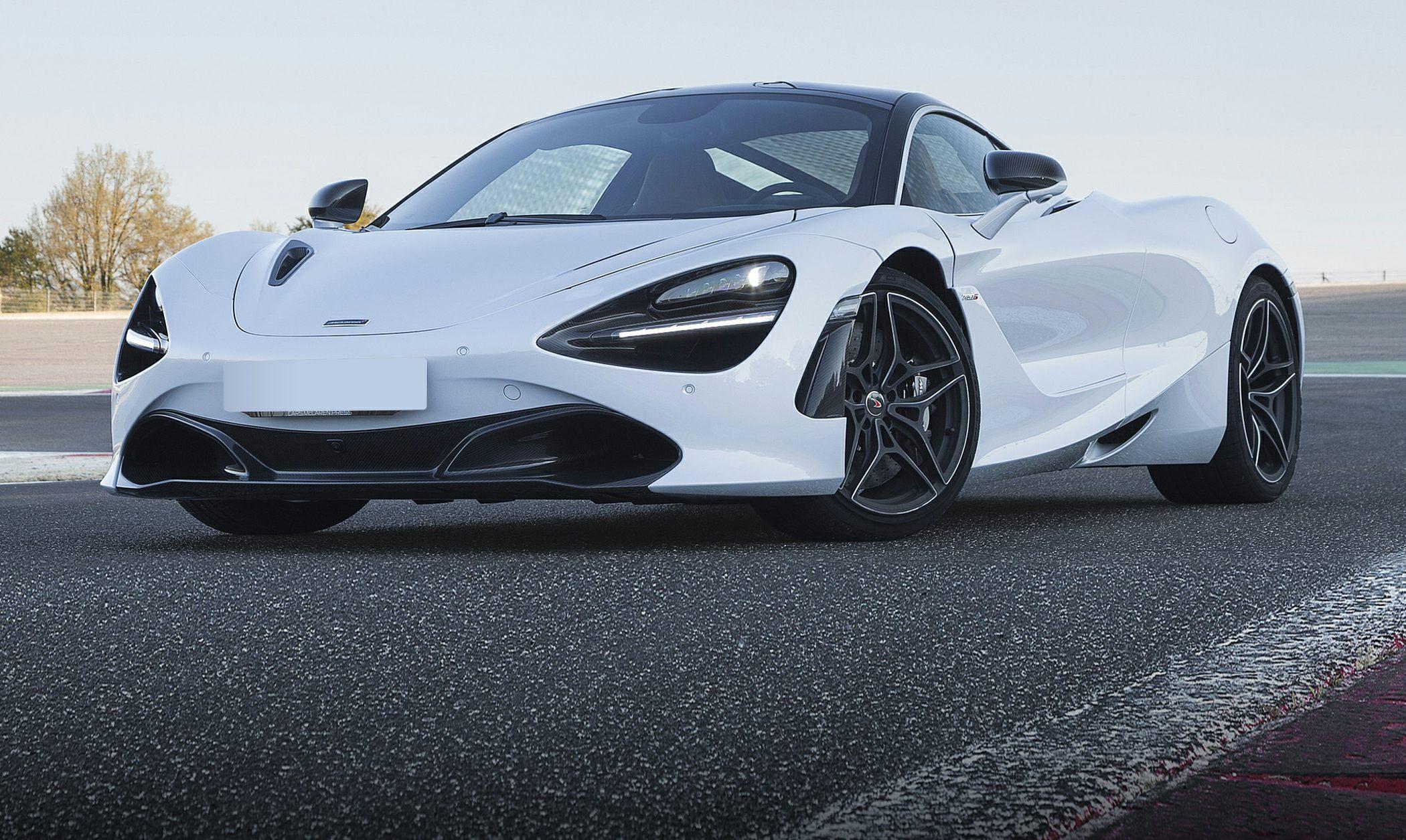 Aerodynamic front view with LED headlamps and sporty alloy wheels