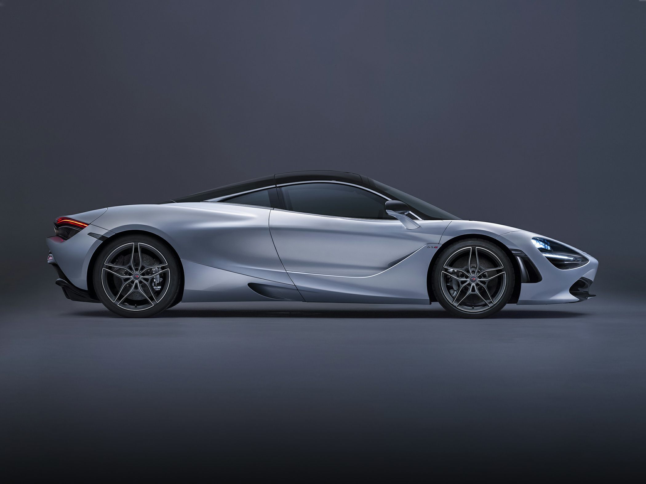 2017 McLaren 720S Side View Right