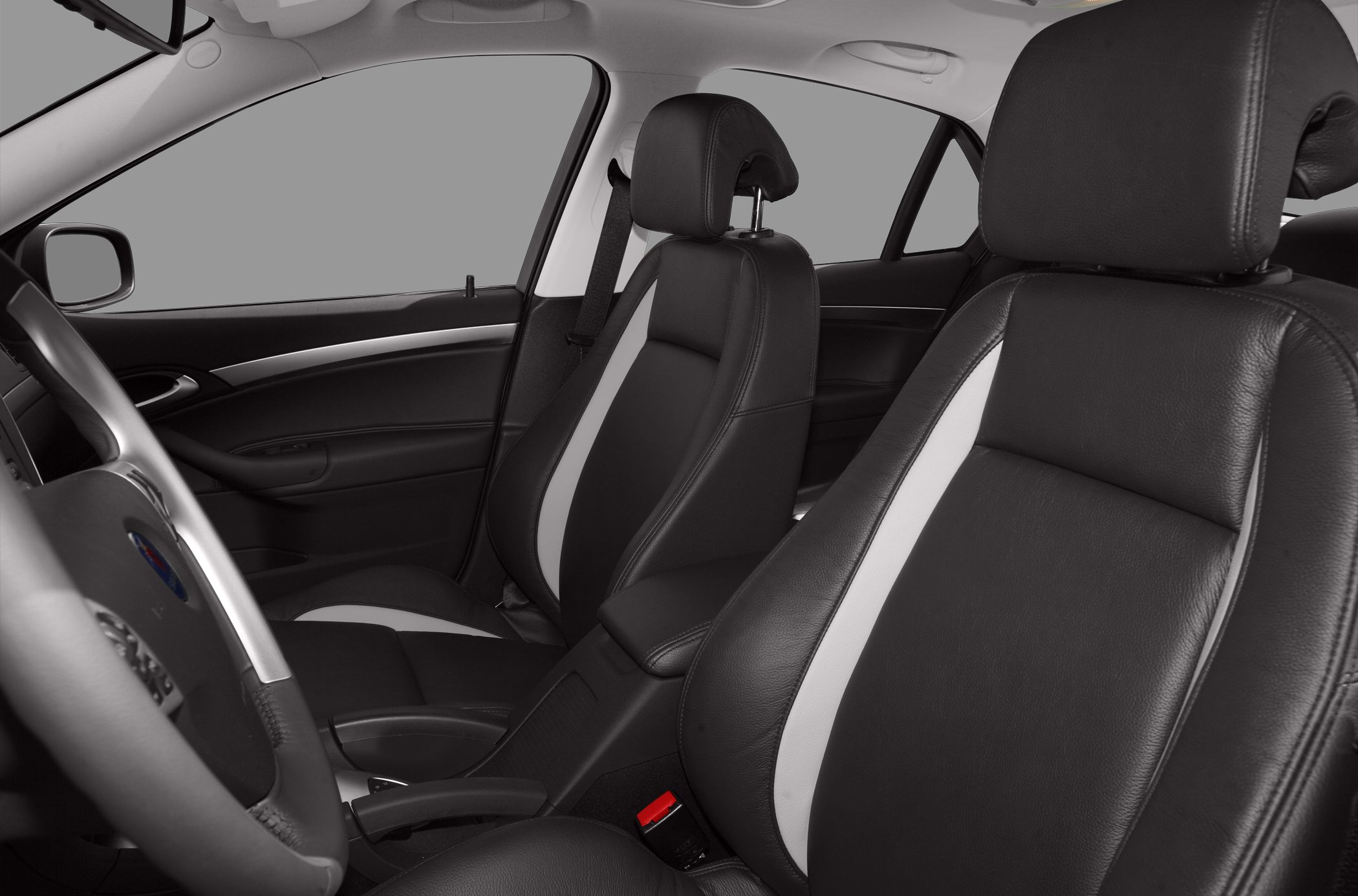 Black leather front seats with white side inserts