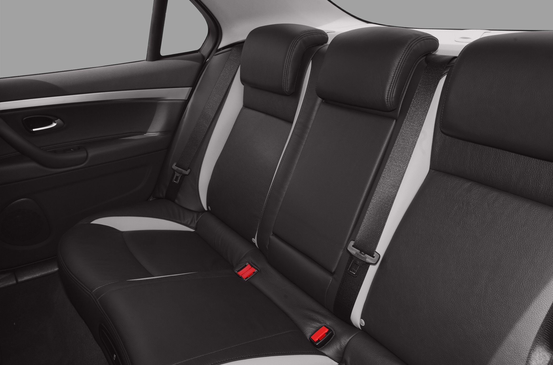 Rear leather seats with headrests and seat belts