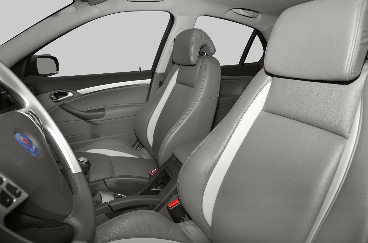 Leather seats and detailed interior cabin design