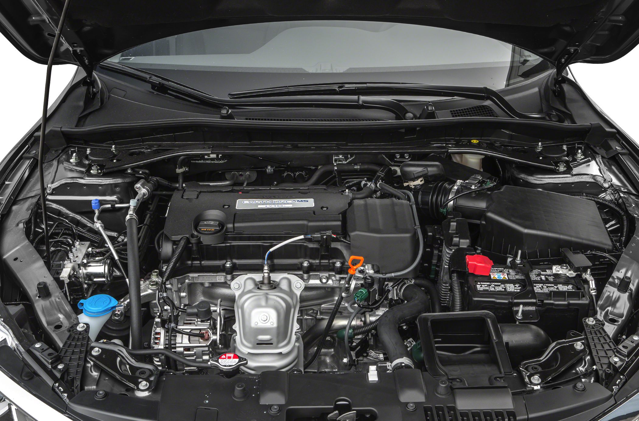 Detailed engine bay with Earth Dreams technology and well-organized components.