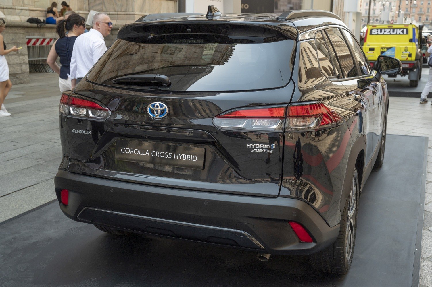 Rear view of hybrid SUV with distinctive taillights and modern bumper