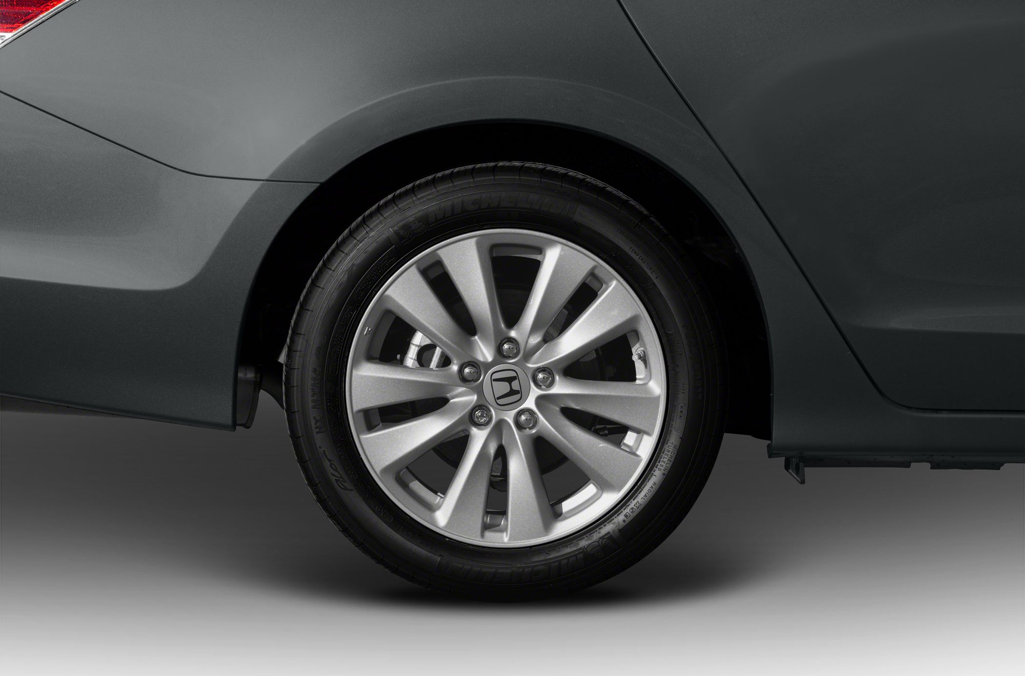 Rear alloy wheel and fender with Michelin tire