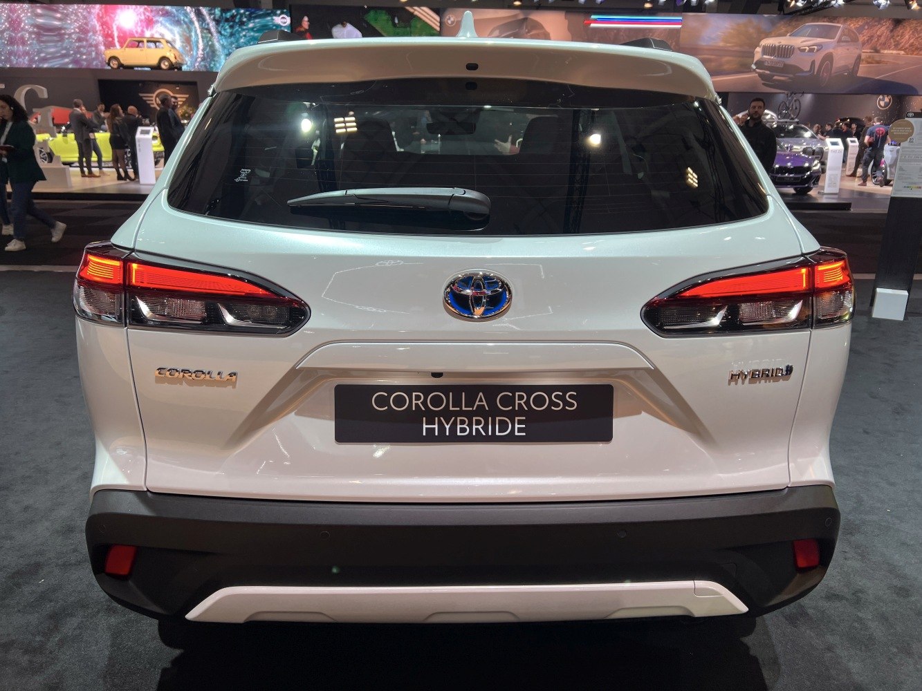 Rear view with tail lights and hybrid badge