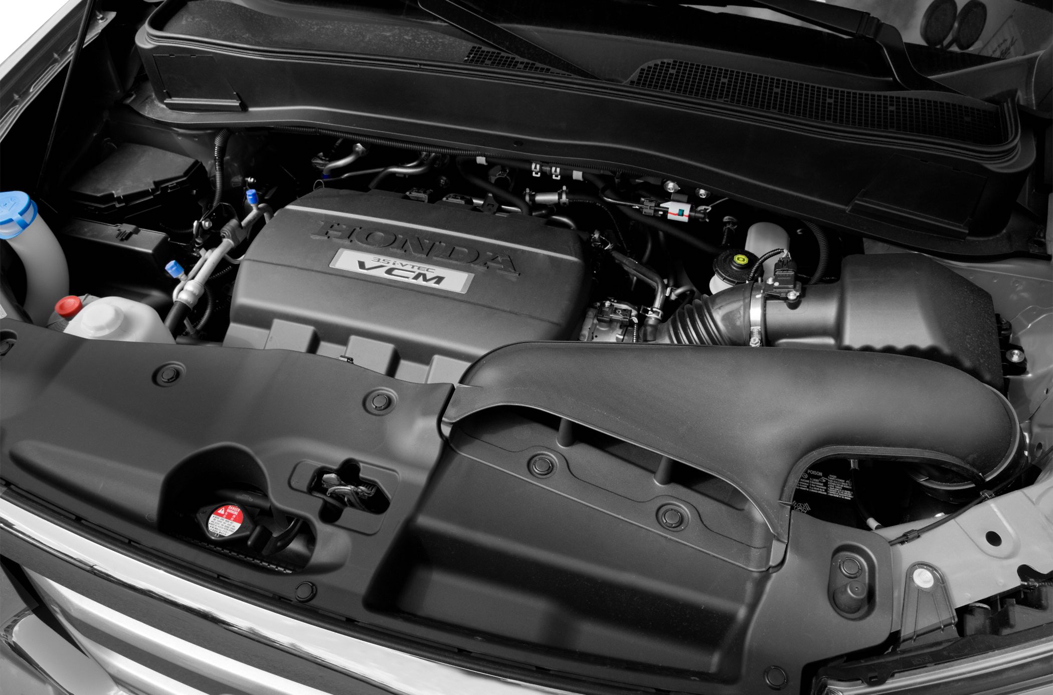 V6 3.5L VTEC VCM engine bay with components