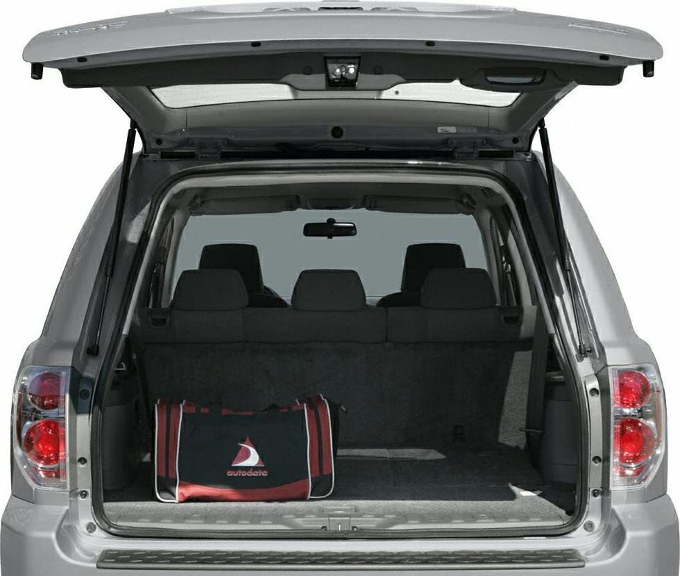 Open rear cargo space and three-row seat layout