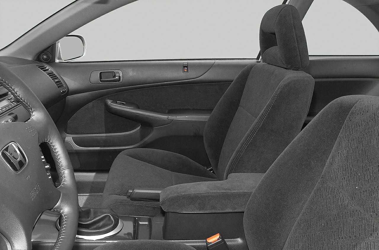 Fabric seats and manual transmission interior