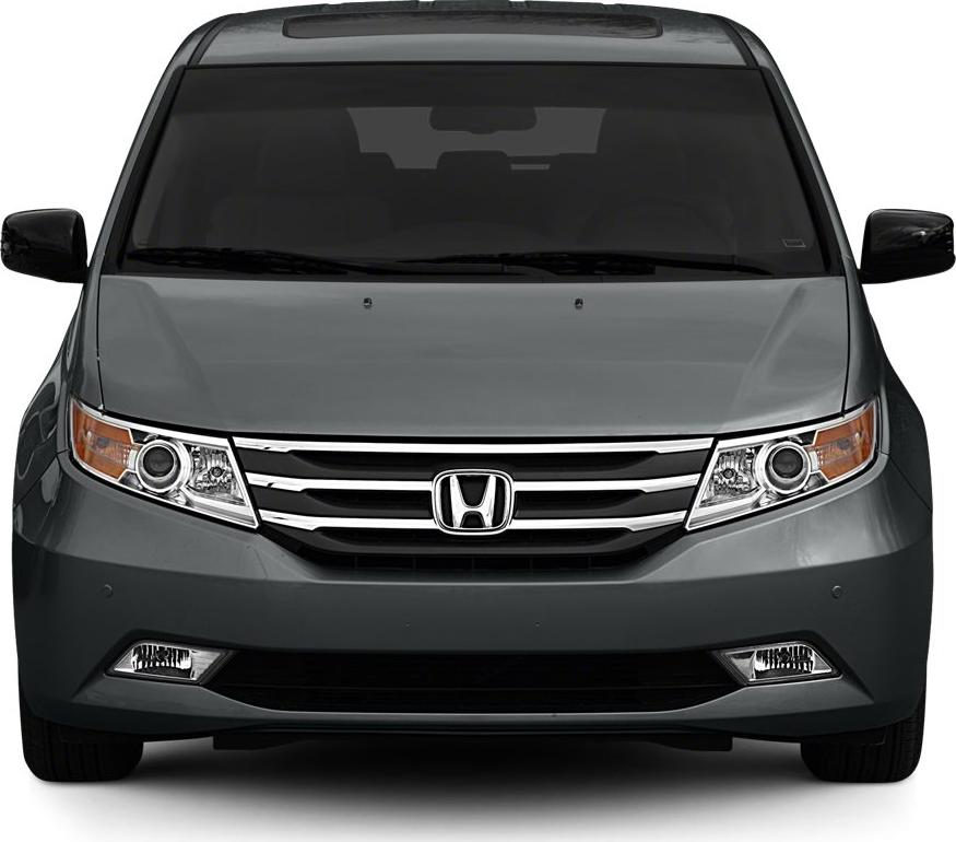 Front fascia with chrome grille and projector headlights