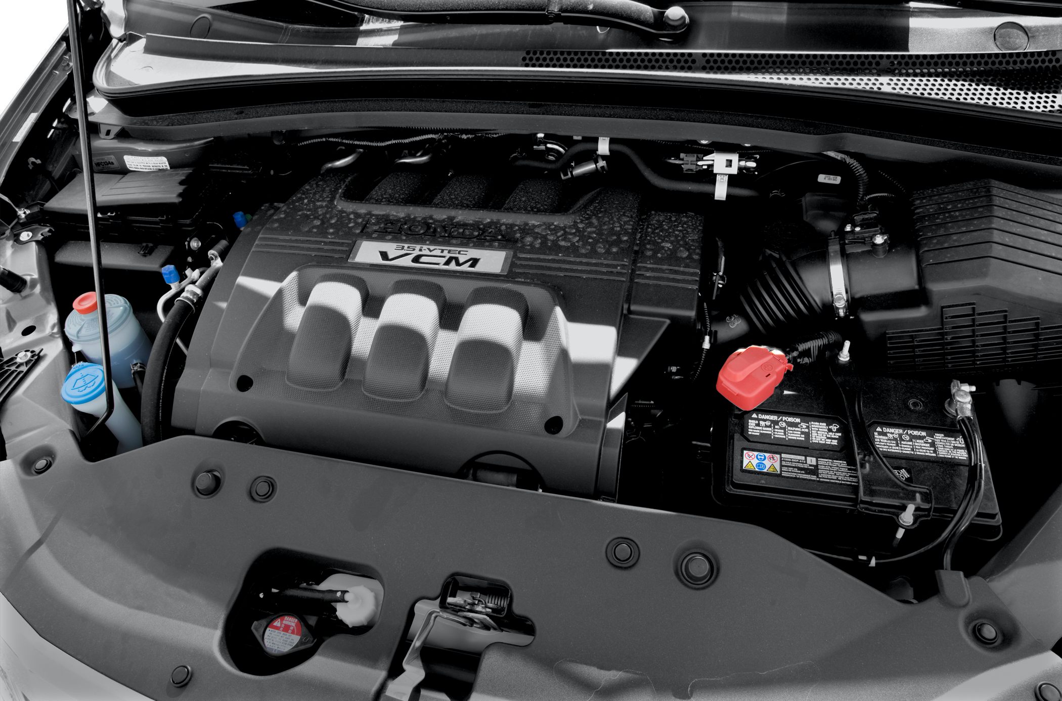 3.5L VTEC VCM engine cover and battery compartment layout under hood