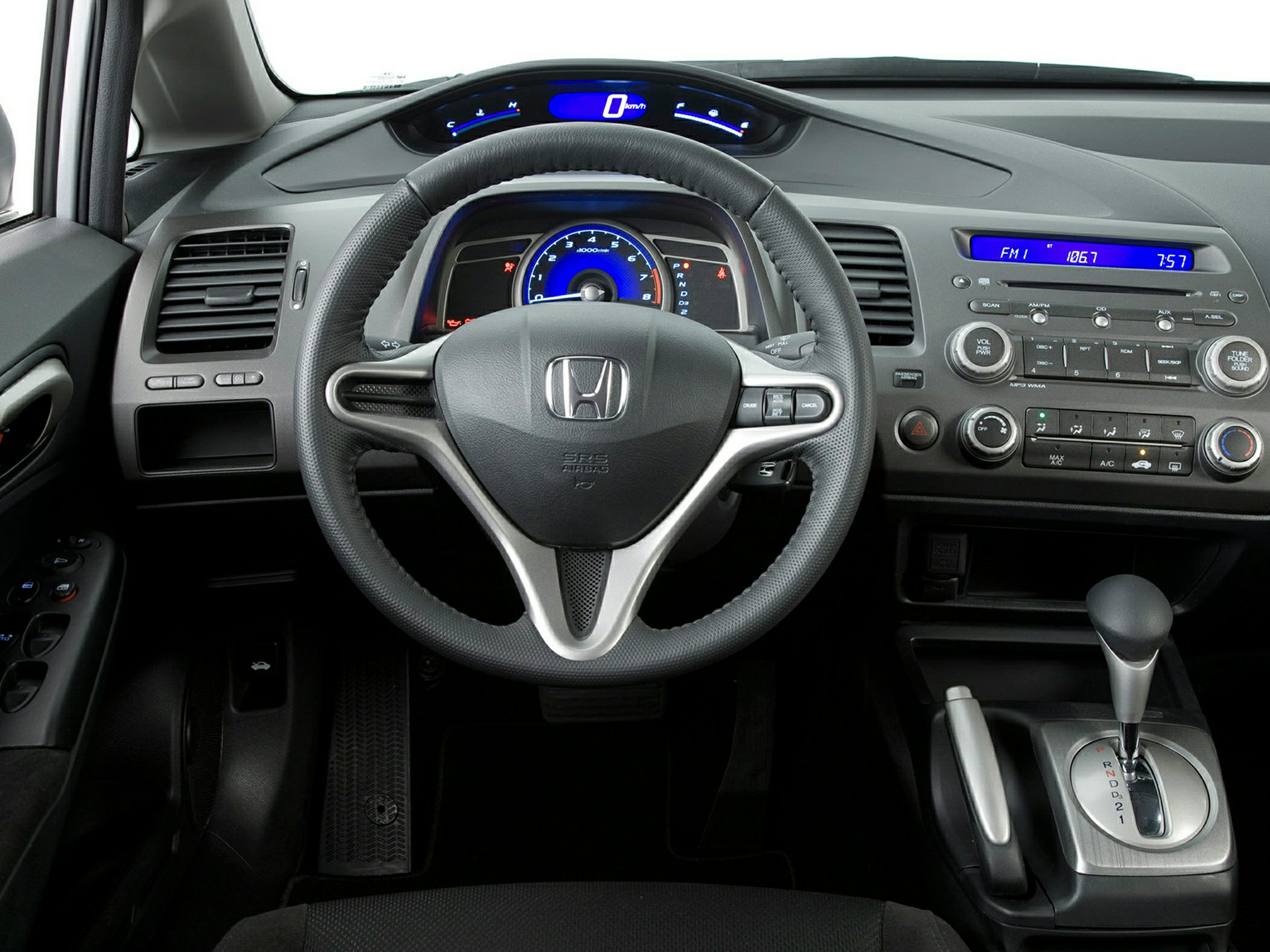 Steering wheel and dashboard with digital speedometer and instrument cluster