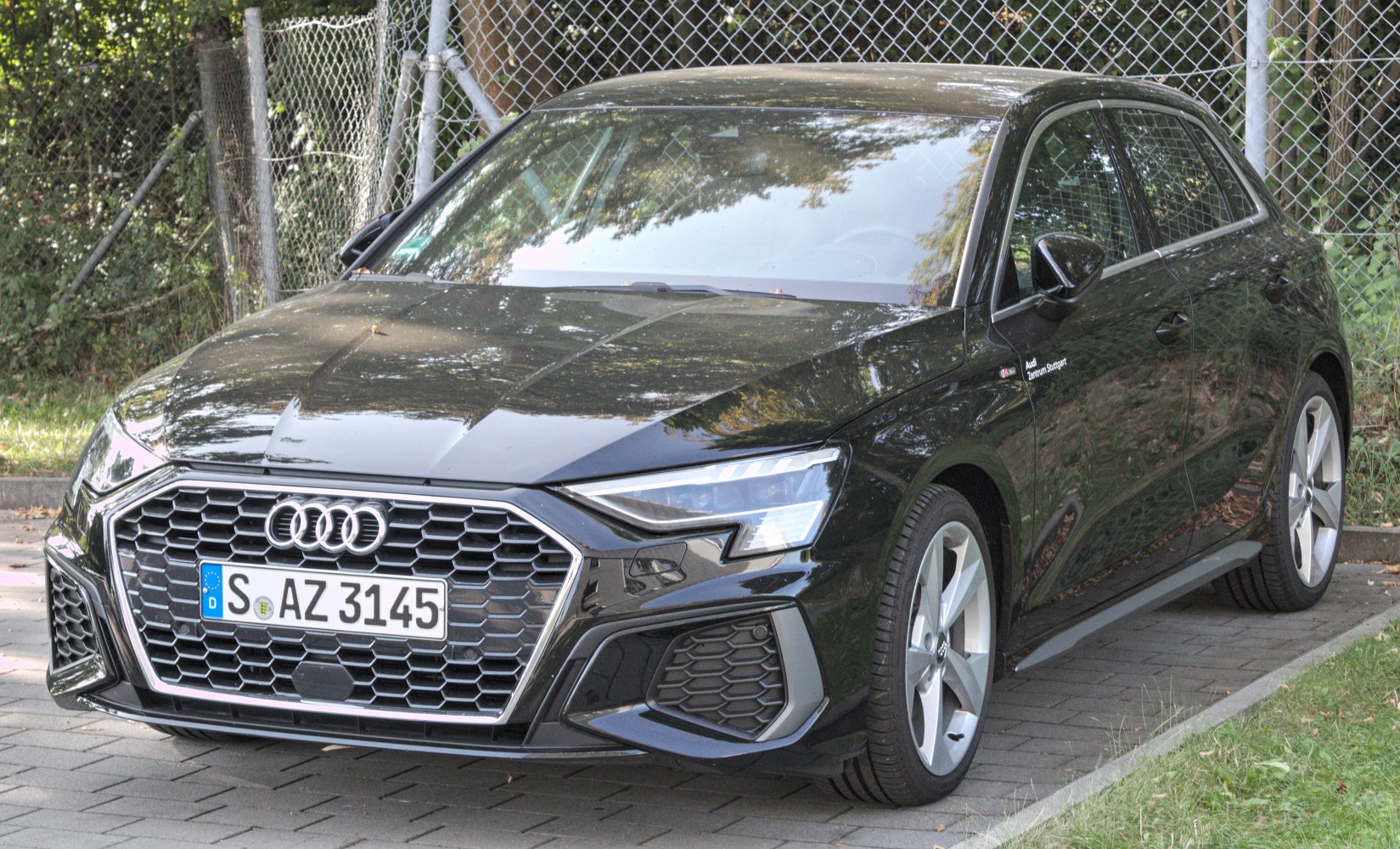 Front view with honeycomb grille and LED headlights