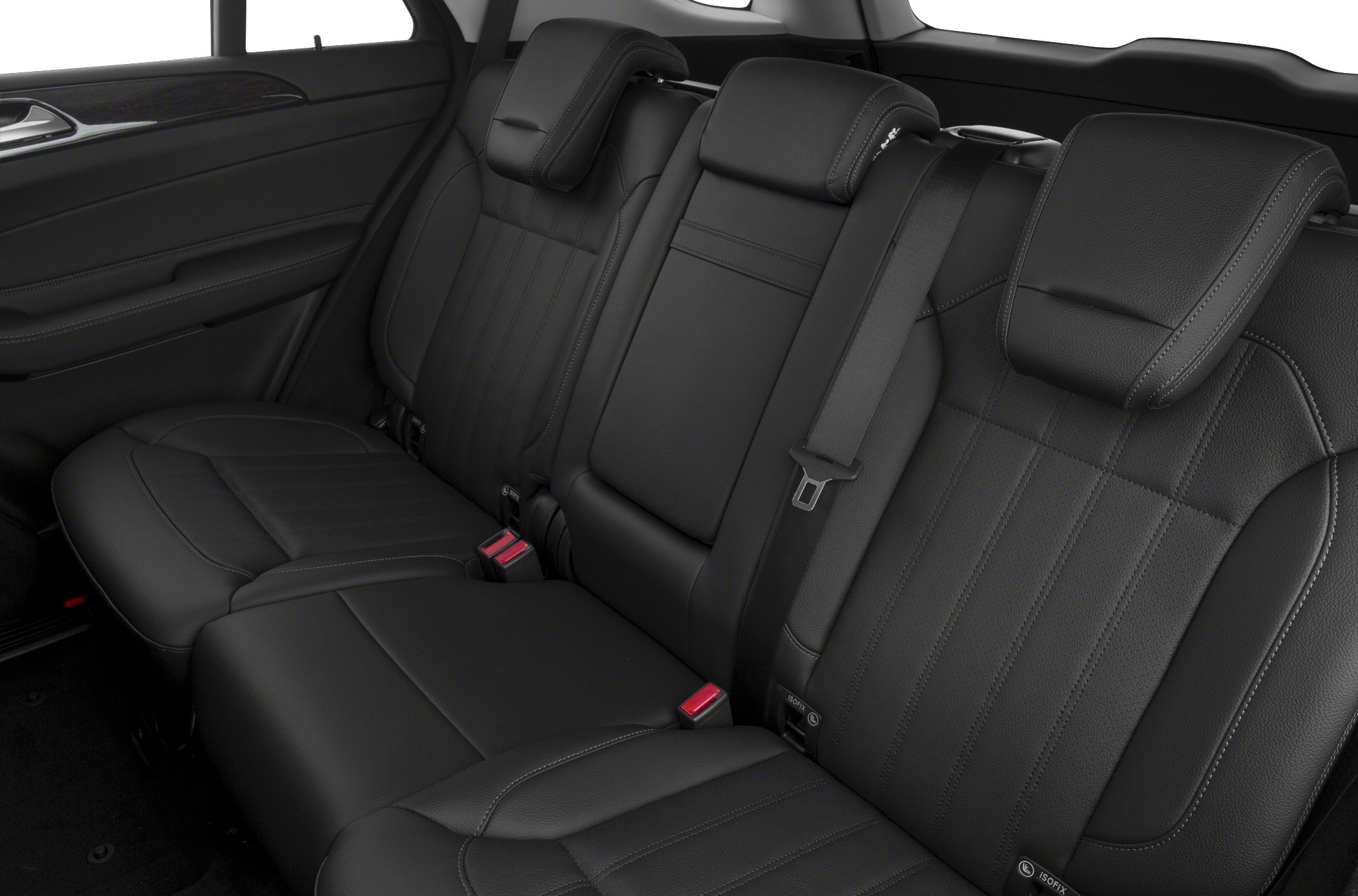 Black leather rear seats with ISOFIX anchors and headrests