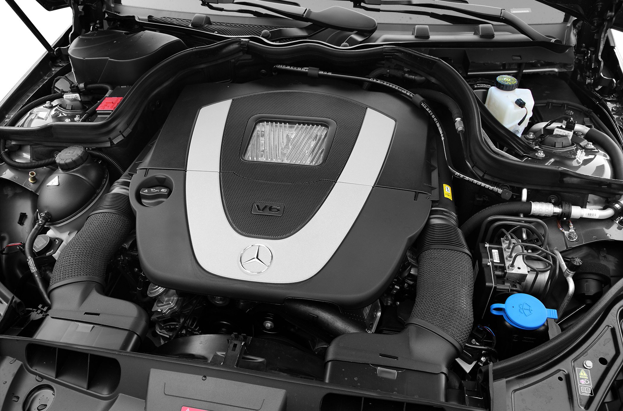 V6 engine cover and detailed engine bay components