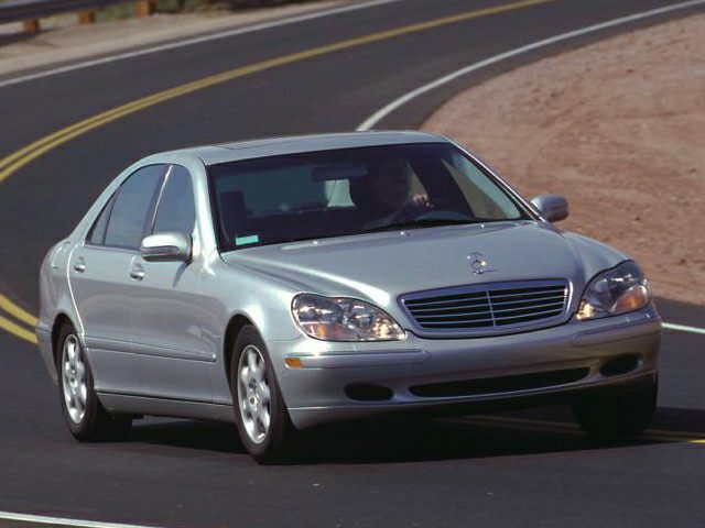 3/4 front-right view