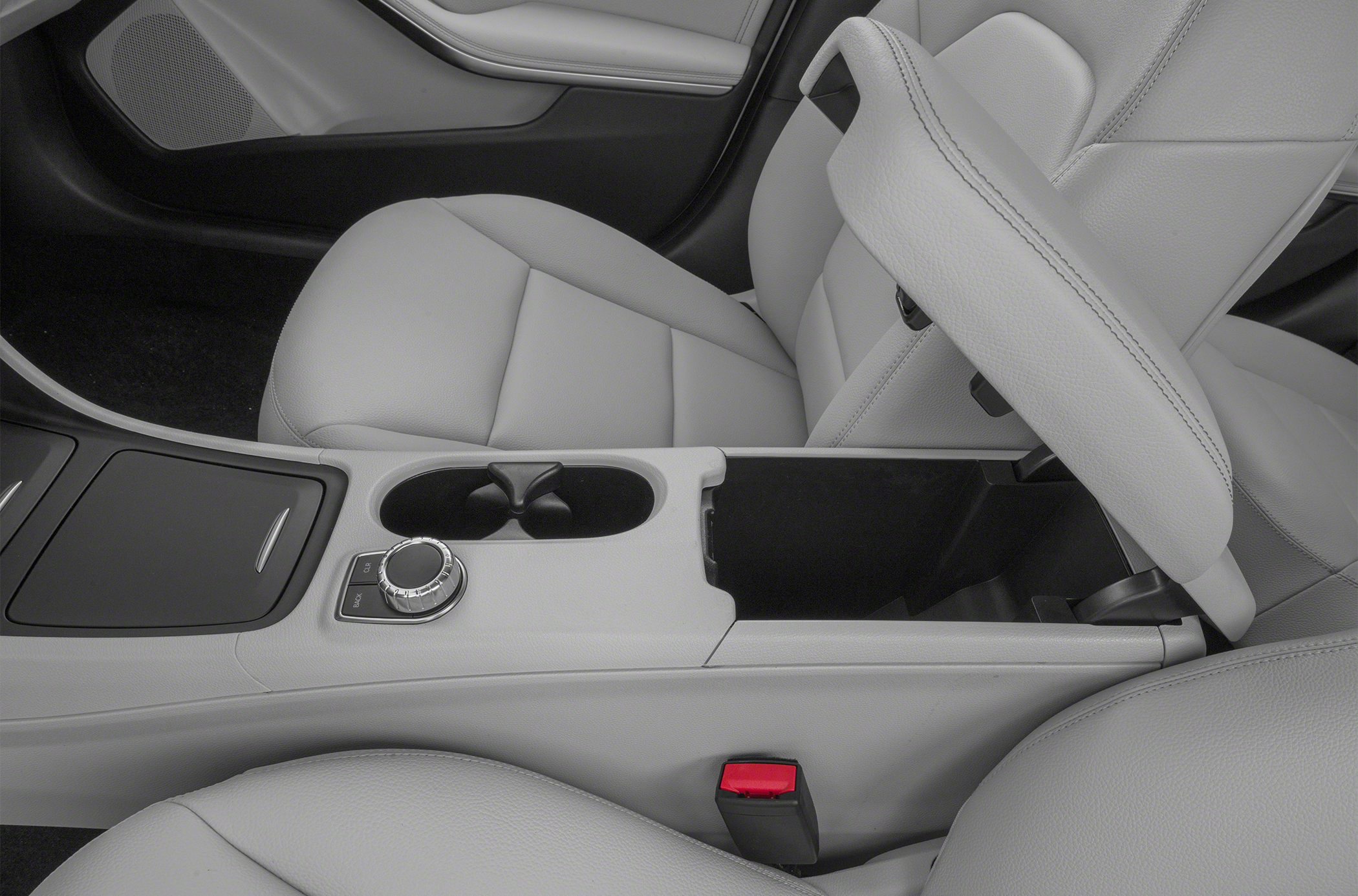 Interior center console with open storage and control dial