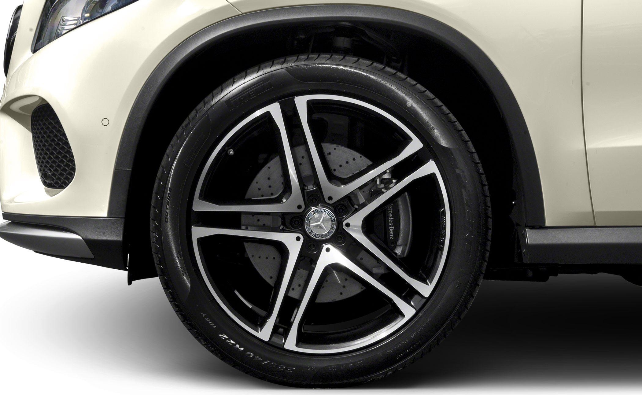 Close-up of AMG alloy wheel and brake disc