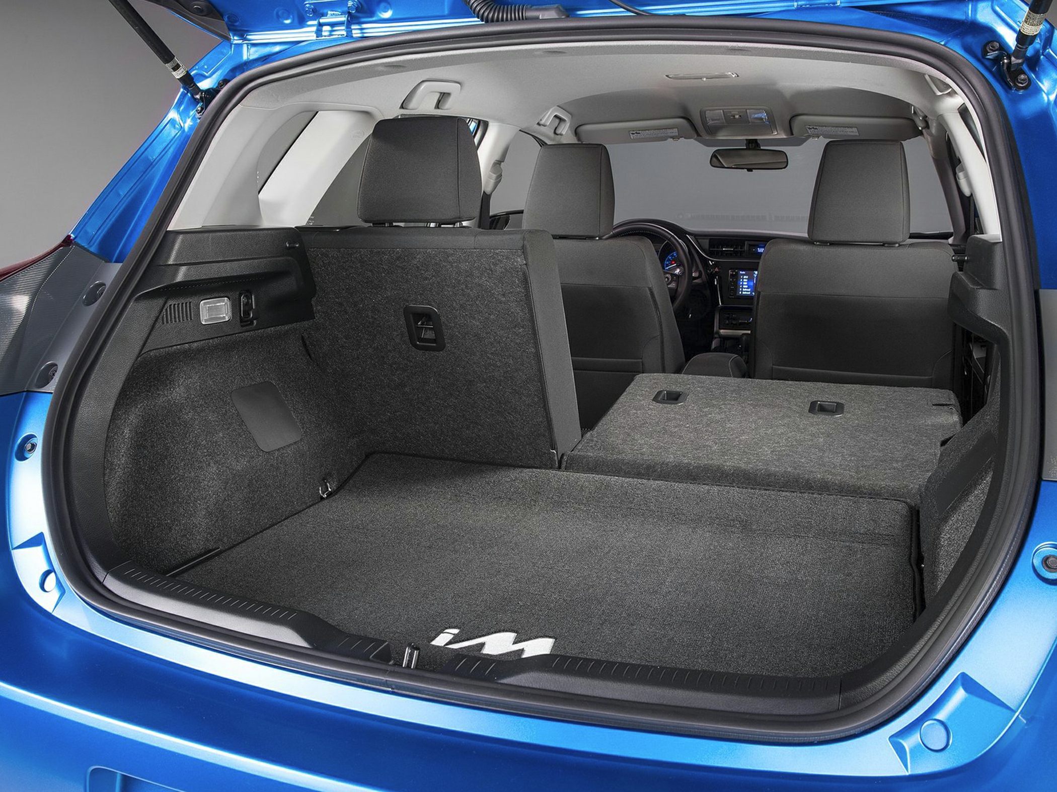 Foldable rear seats with spacious cargo area in hatchback interior