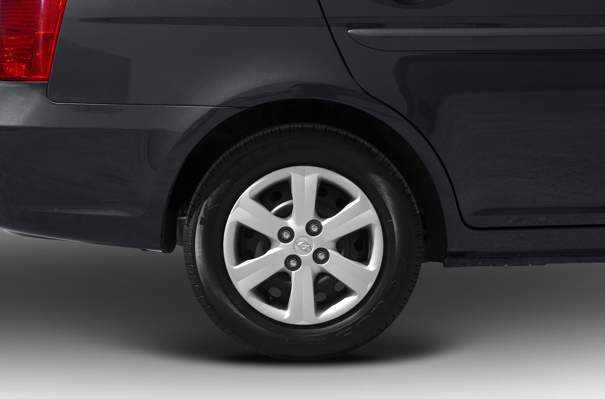 Rear wheel and fender with alloy wheel and tire