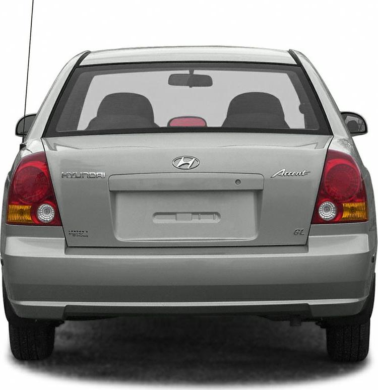 1999 Hyundai Accent II Rear View