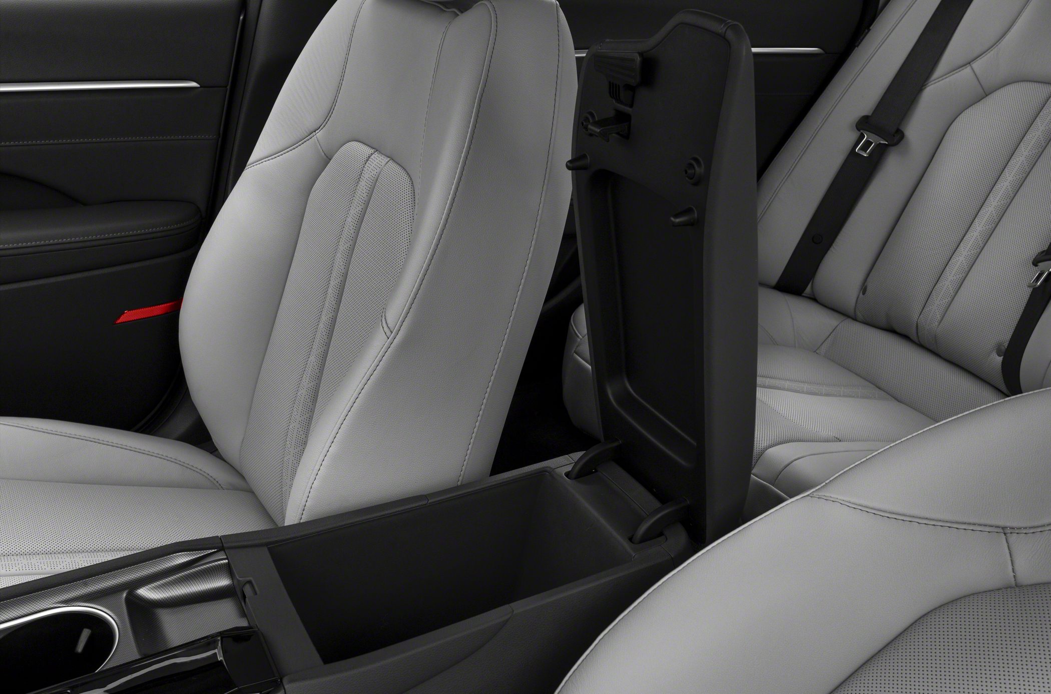 Front seats and open center console storage compartment