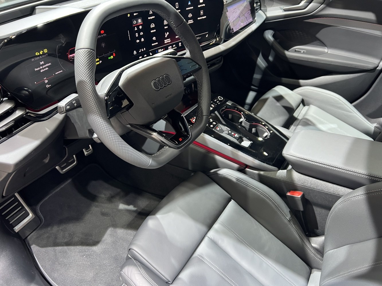 Digital cockpit and sport steering wheel with premium leather seats