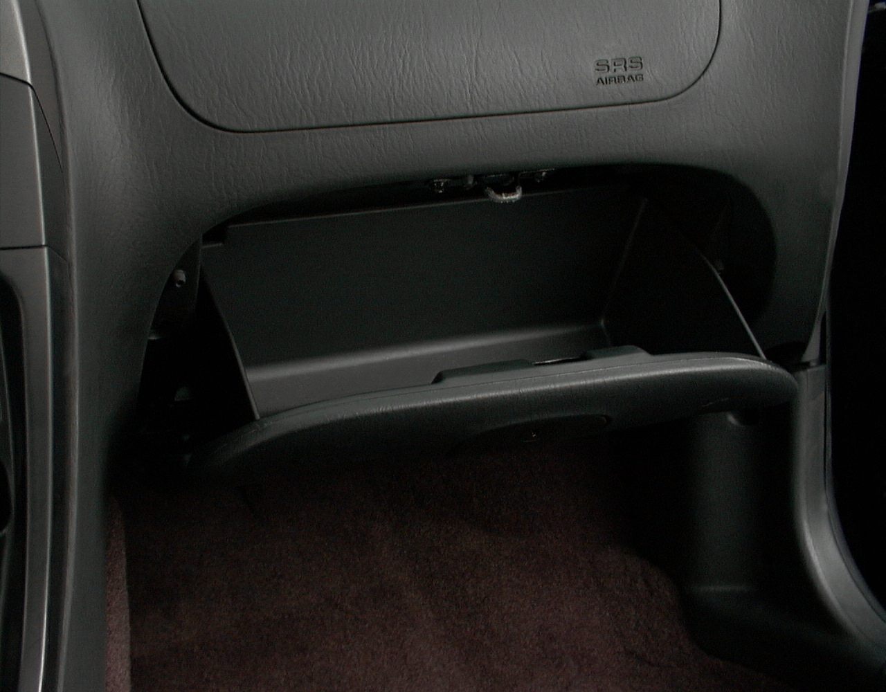 Open glove box and dashboard with SRS airbag marking