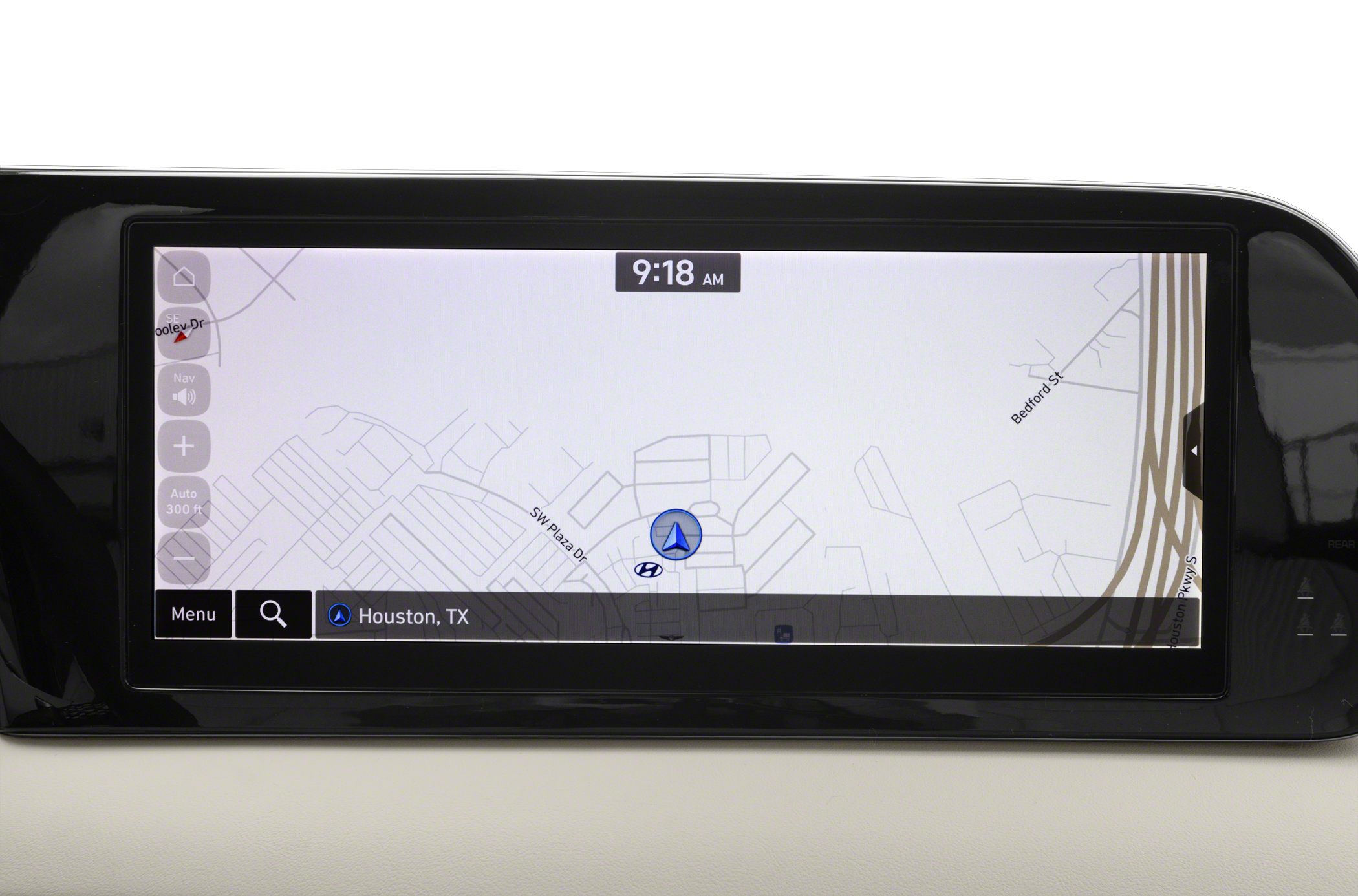 Touchscreen navigation system displaying map and controls
