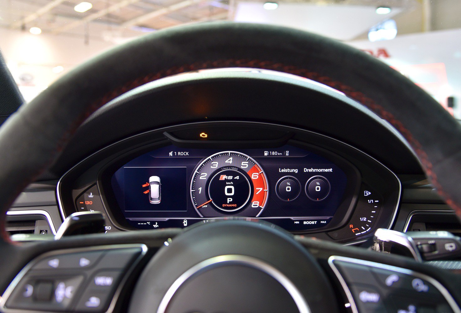 Digital instrument cluster with tachometer and vehicle status display